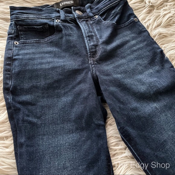 Express | High Waisted Perfect Curves Leggings 00 SHORT - Picture 3 of 7